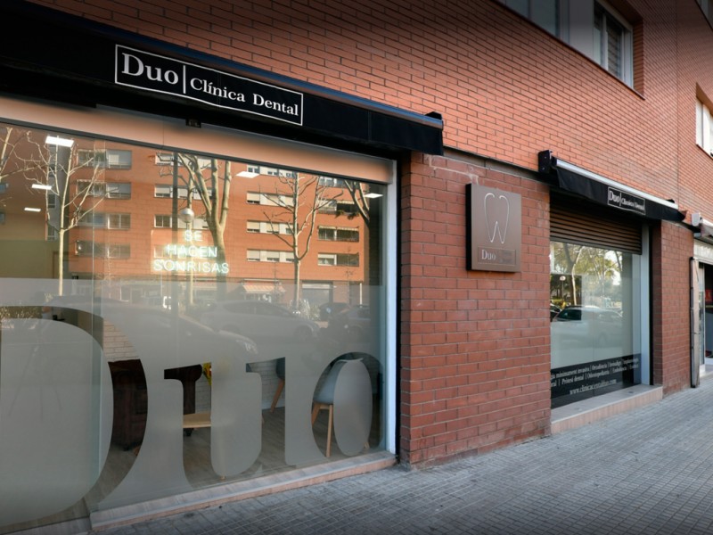 Exterior de la Clínica Dental DUO en Mollet del Vallès